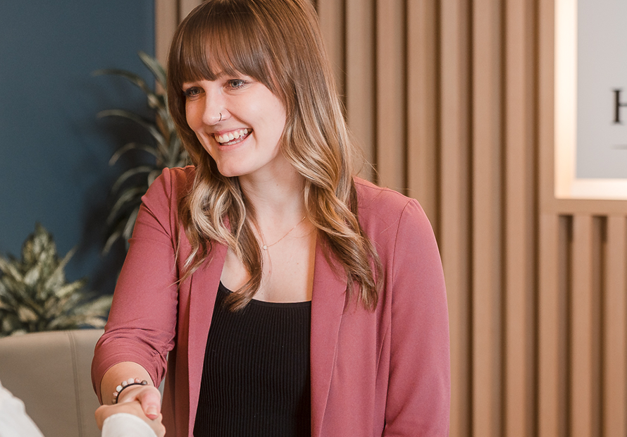 Concierge Medicine_Katie CX greet front desk