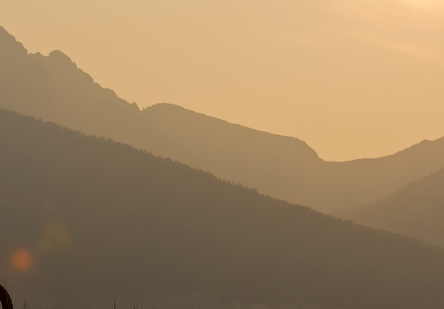 exercise-smokey-air-mountain-biker-forest-fire
