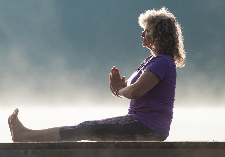 Good back posture_lady dandasana on dock