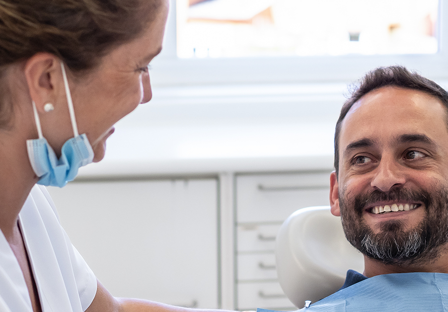 smiles at dentist_oral health diabetes care