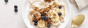 The Fibre Gap in a High-Protein World 2 fibre rich oatmeal bowl