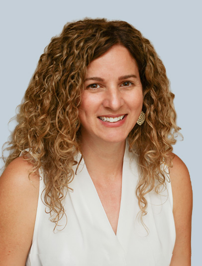 Angela Pucci headshot