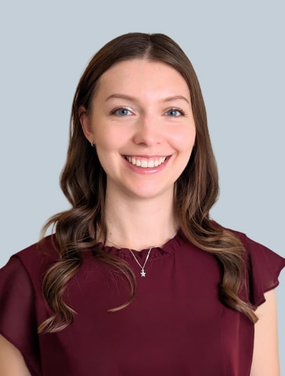 Larissa Olshaski headshot